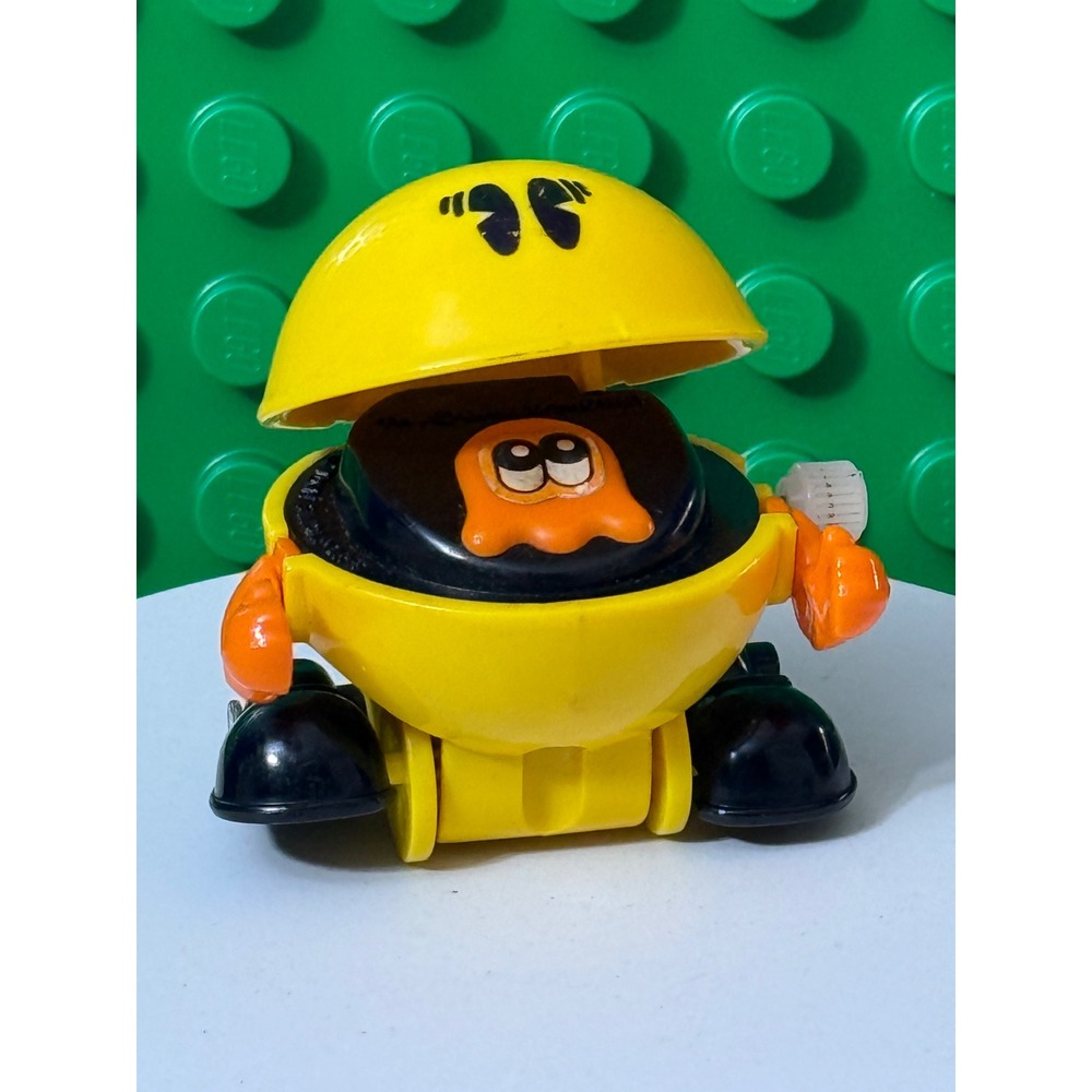 Vintage 1980s Pac-Man Wind Up Toy Tomy Bally Midway Arcade Collectible Yellow